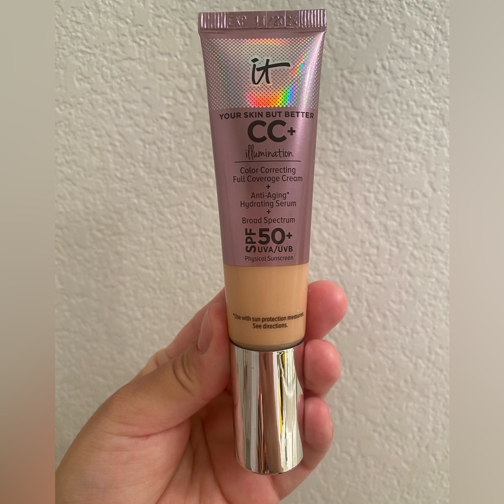 IT Cosmetics Foundation